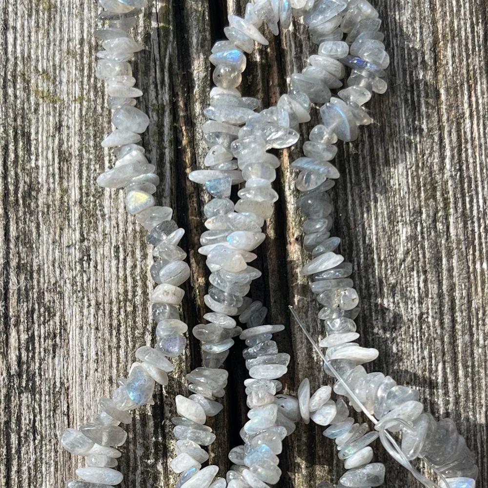 Labradorite Chip Beads - Picture 2 of 7